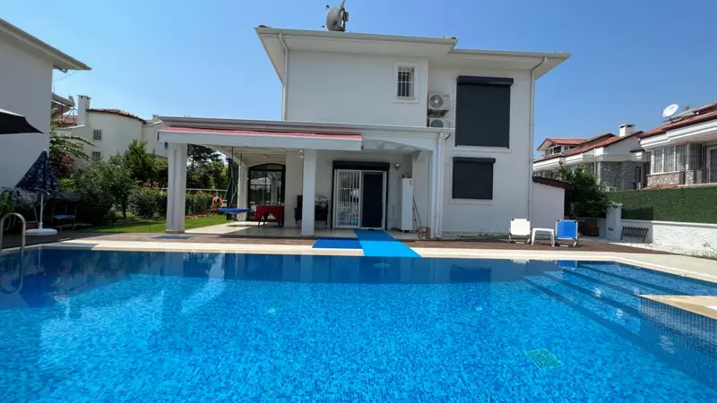 Villa in Calis